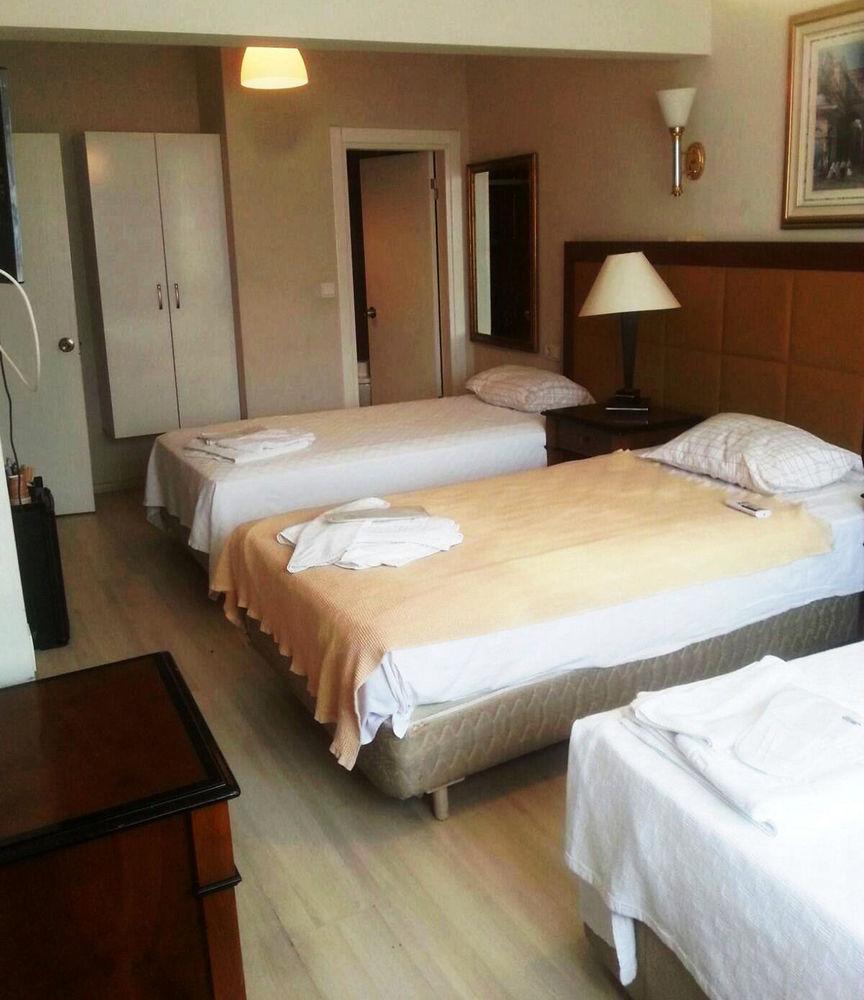 Academia Hotel Истанбул Екстериор снимка